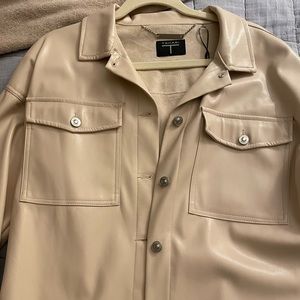 Cropped leather jacket